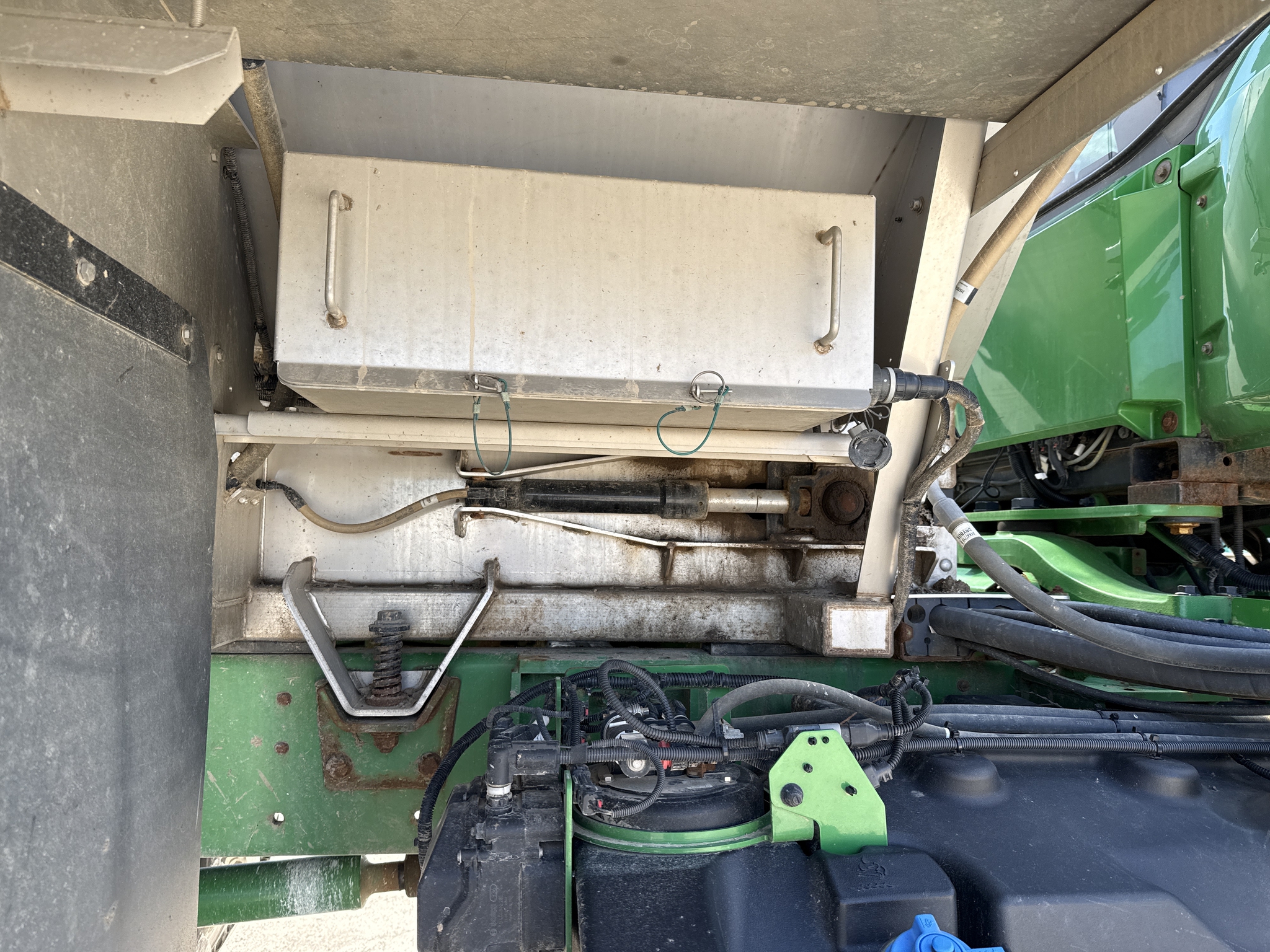 2023 John Deere 800R Image 49