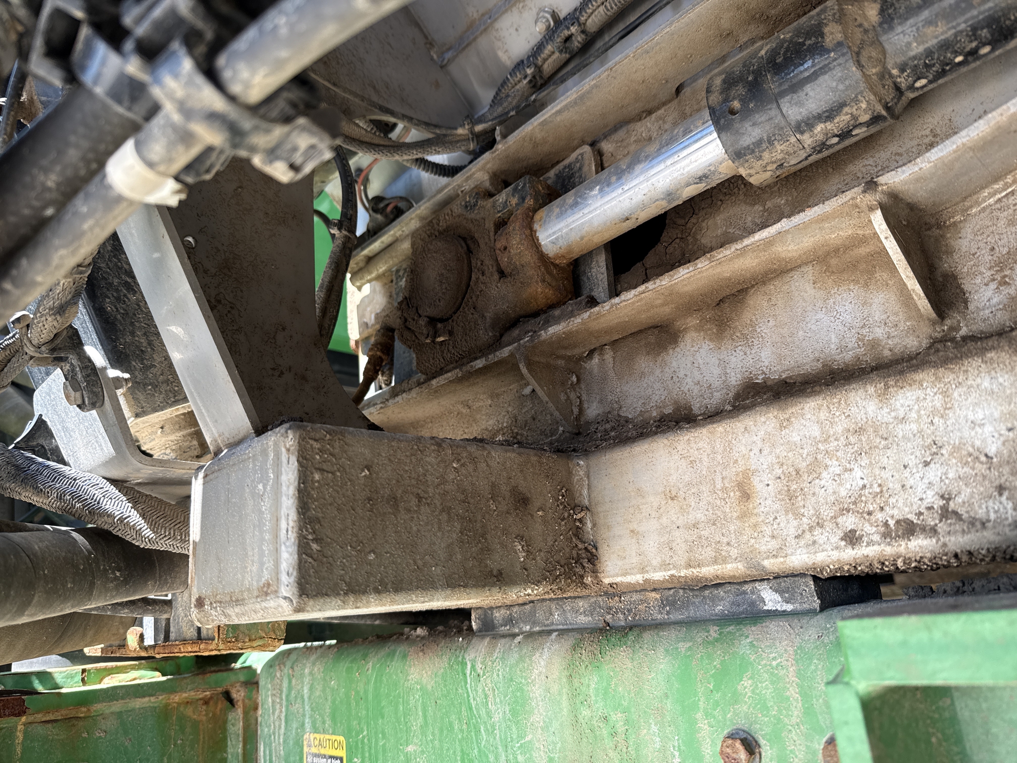 2023 John Deere 800R Image 14