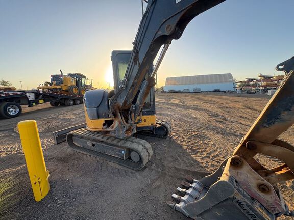 Photo of a 2022 John Deere 60G