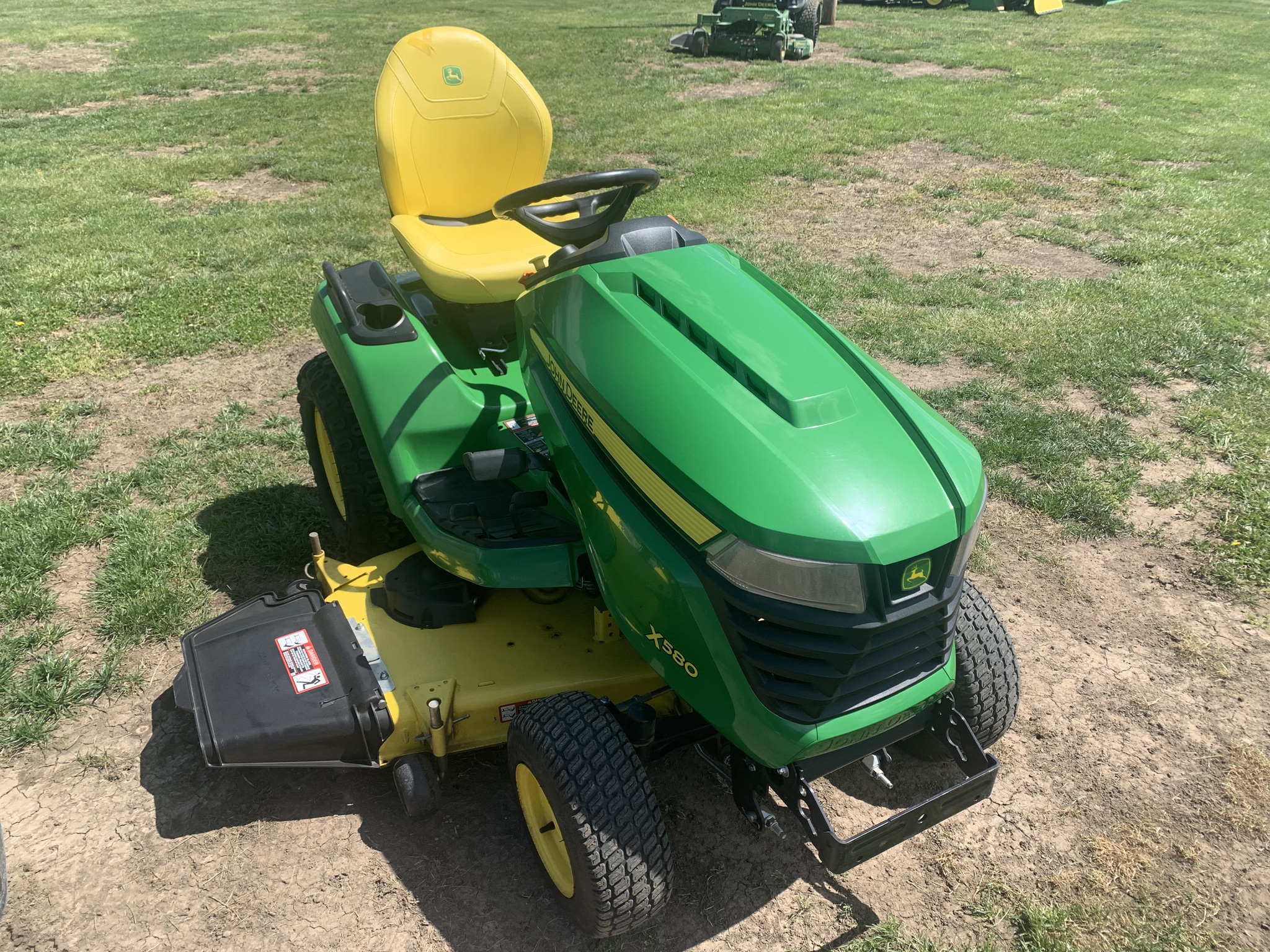  2022 John Deere X580 at Heritage Tractor in Smithville, MO