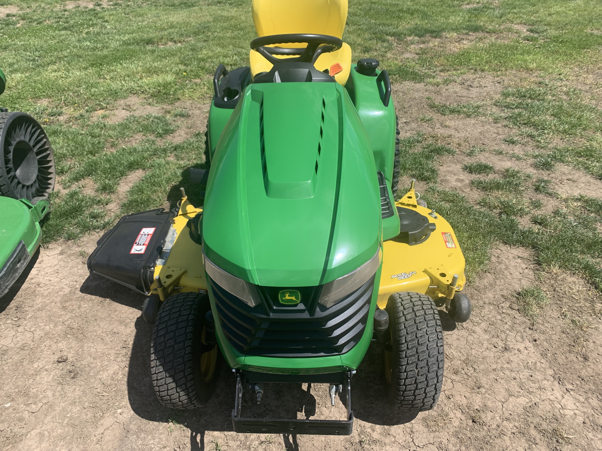  2022 John Deere X580 at Heritage Tractor in Smithville, MO