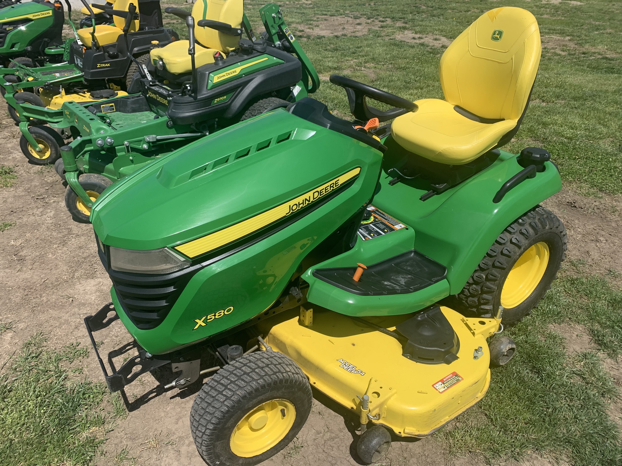  2022 John Deere X580 at Heritage Tractor in Smithville, MO