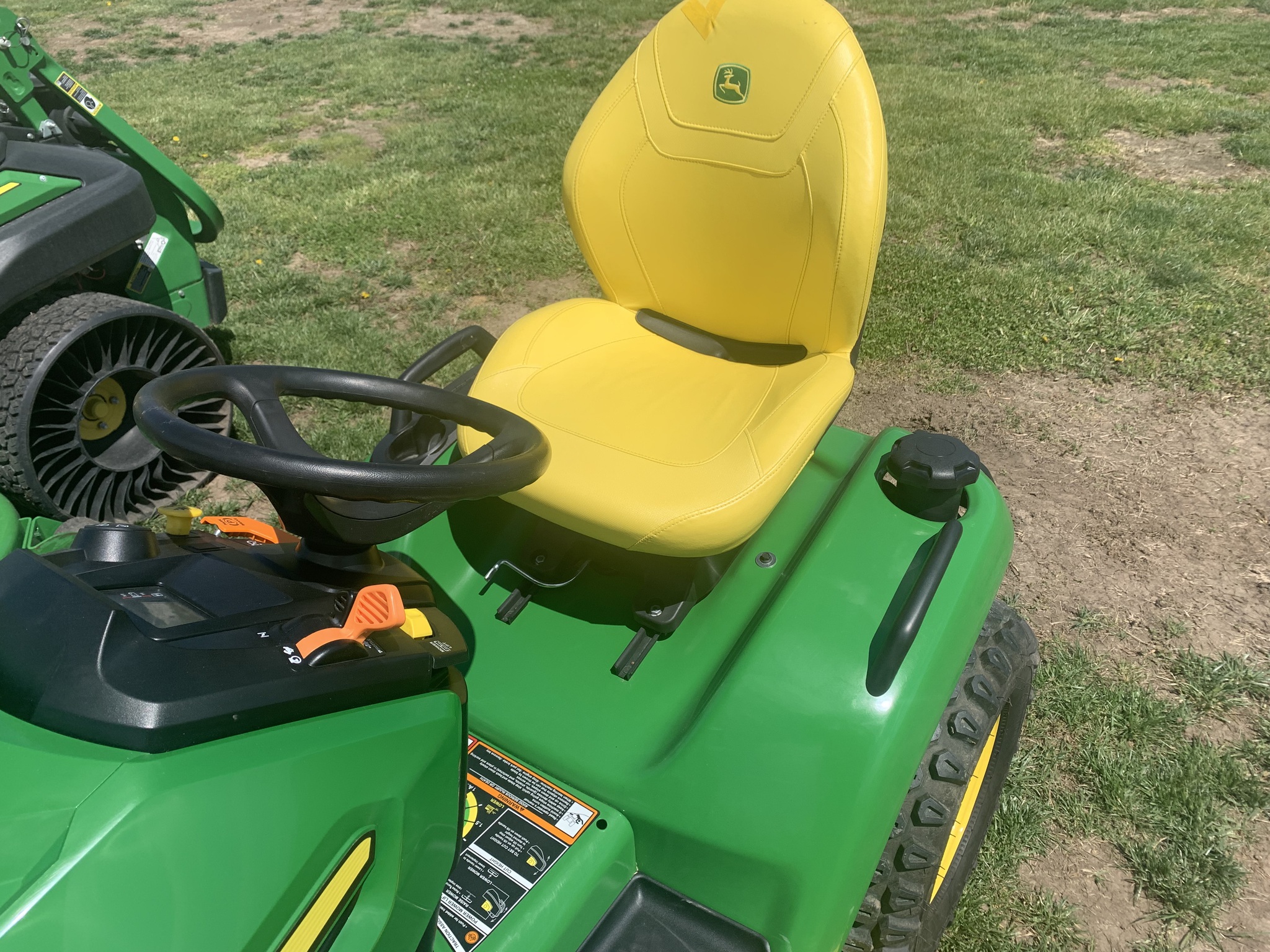  2022 John Deere X580 at Heritage Tractor in Smithville, MO