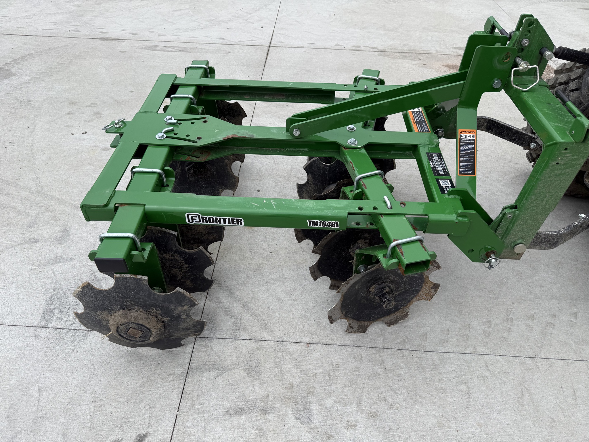 2025 Frontier TM1048L Image 4
