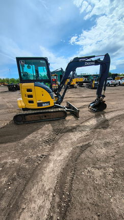 Photo of a 2019 John Deere 35G