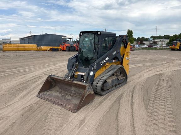 Photo of a 2022 John Deere 317G