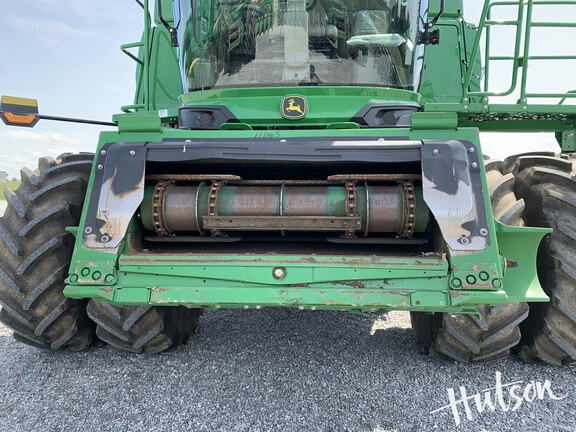 Photo of 2025 John Deere S7 800