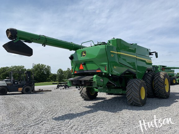 Photo of 2025 John Deere S7 800