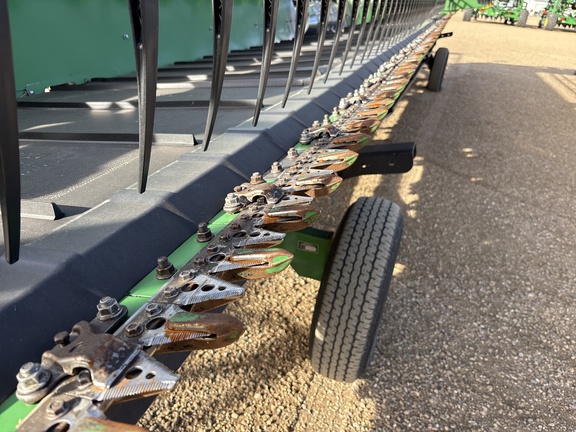 Used 2017 John Deere 640FD Combine Platforms at Horizon Ag & Turf in Lloydminster, AB - Photo12