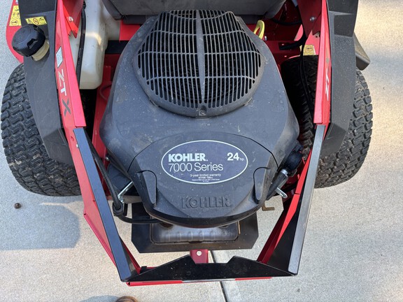 Used 2021 Gravely ZTX52 Zero Turn Mowers at Koenig Equipment in Germantown, OH - Photo11