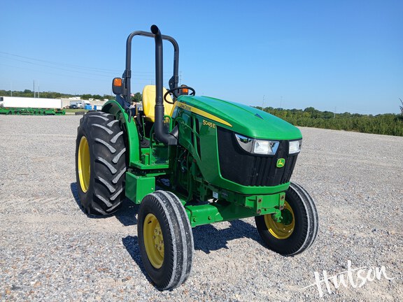 Photo of 2022 John Deere 5045E