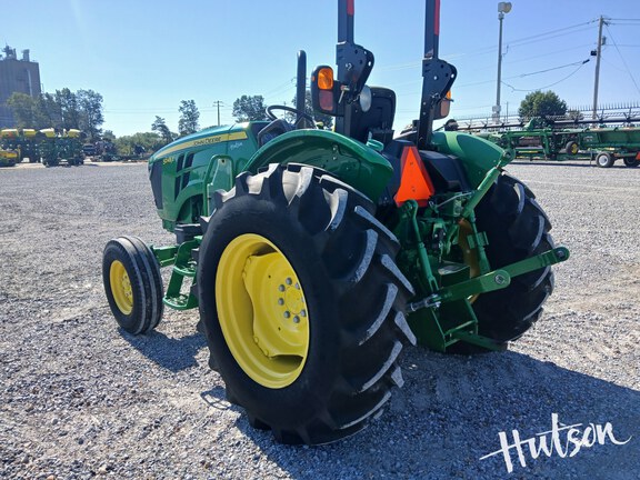 Photo of 2022 John Deere 5045E