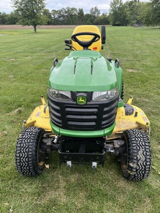 Photo of 2016 John Deere X738