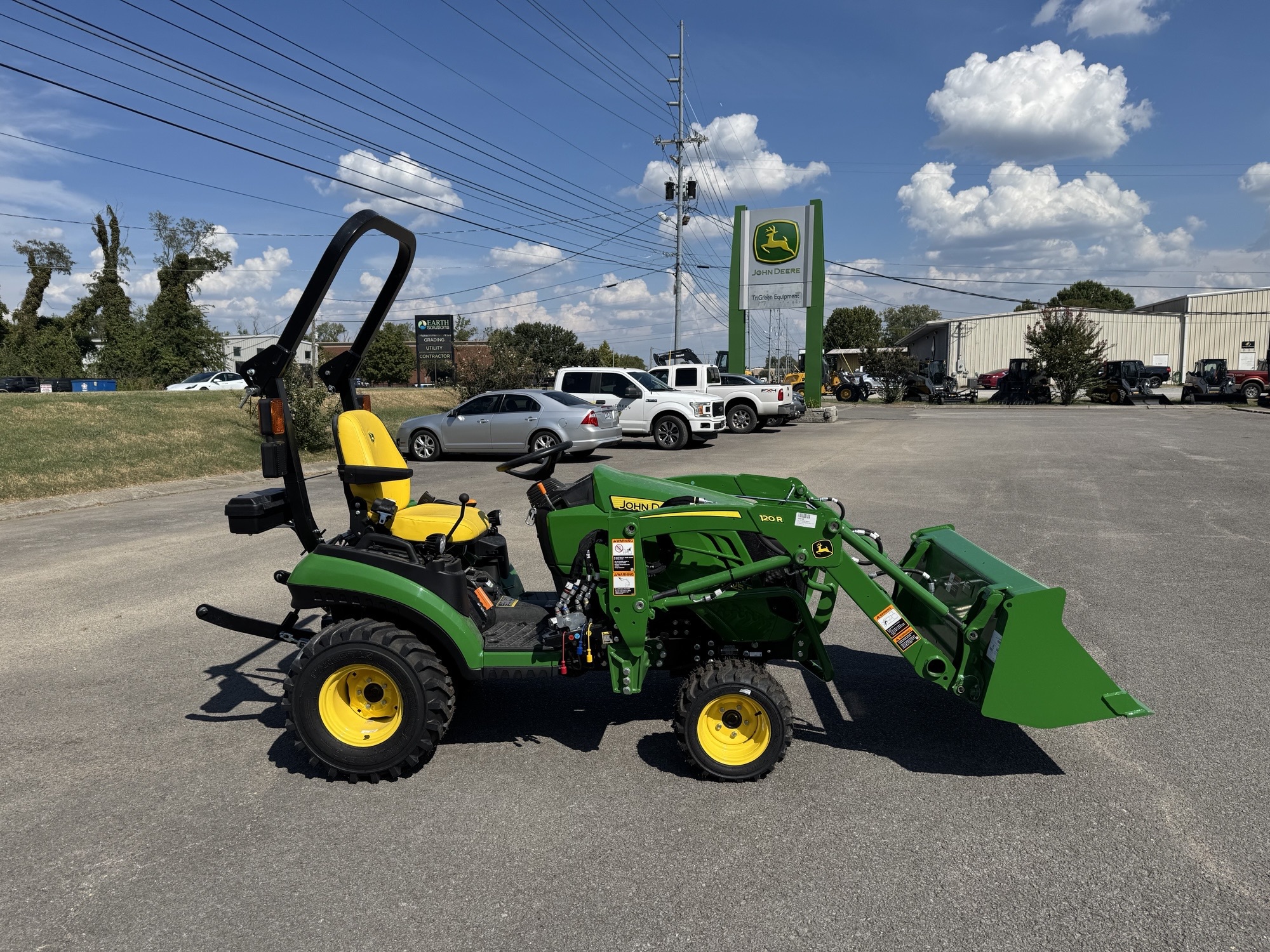 2026 John Deere 1025R