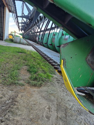 Photo of 2012 John Deere 635F