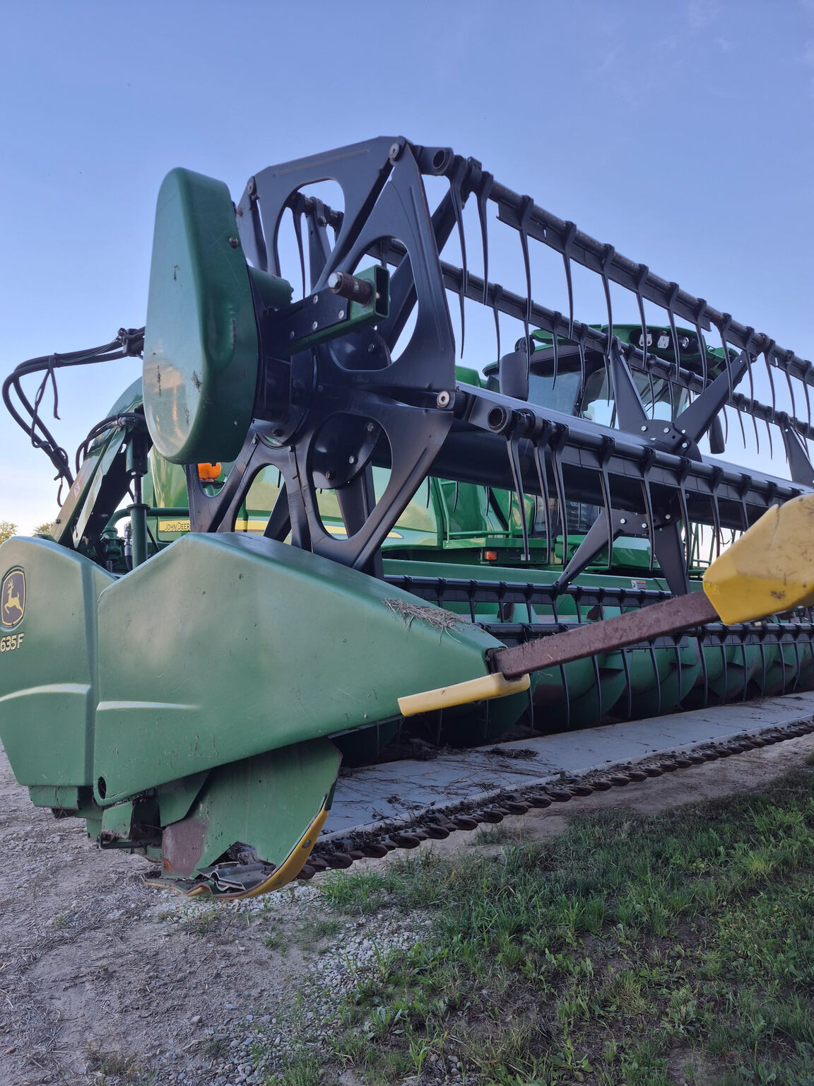 2012 John Deere 635F