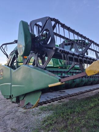 Photo of 2012 John Deere 635F