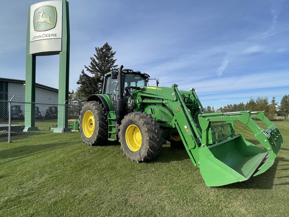  John Deere 6175M
