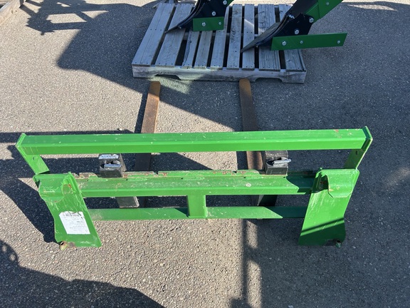 Used 2020 Frontier AP11F Compact Utility Tractor Attachments at Horizon Ag & Turf in Lloydminster, AB - Photo2
