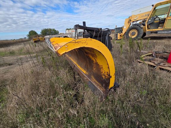 0 Monroe 12FT PLOW AN