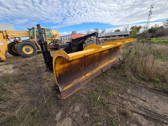 0 Monroe 12FT PLOW AN