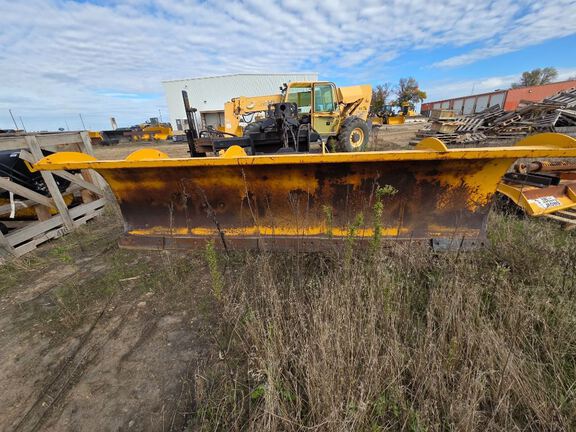0 Monroe 12FT PLOW AN