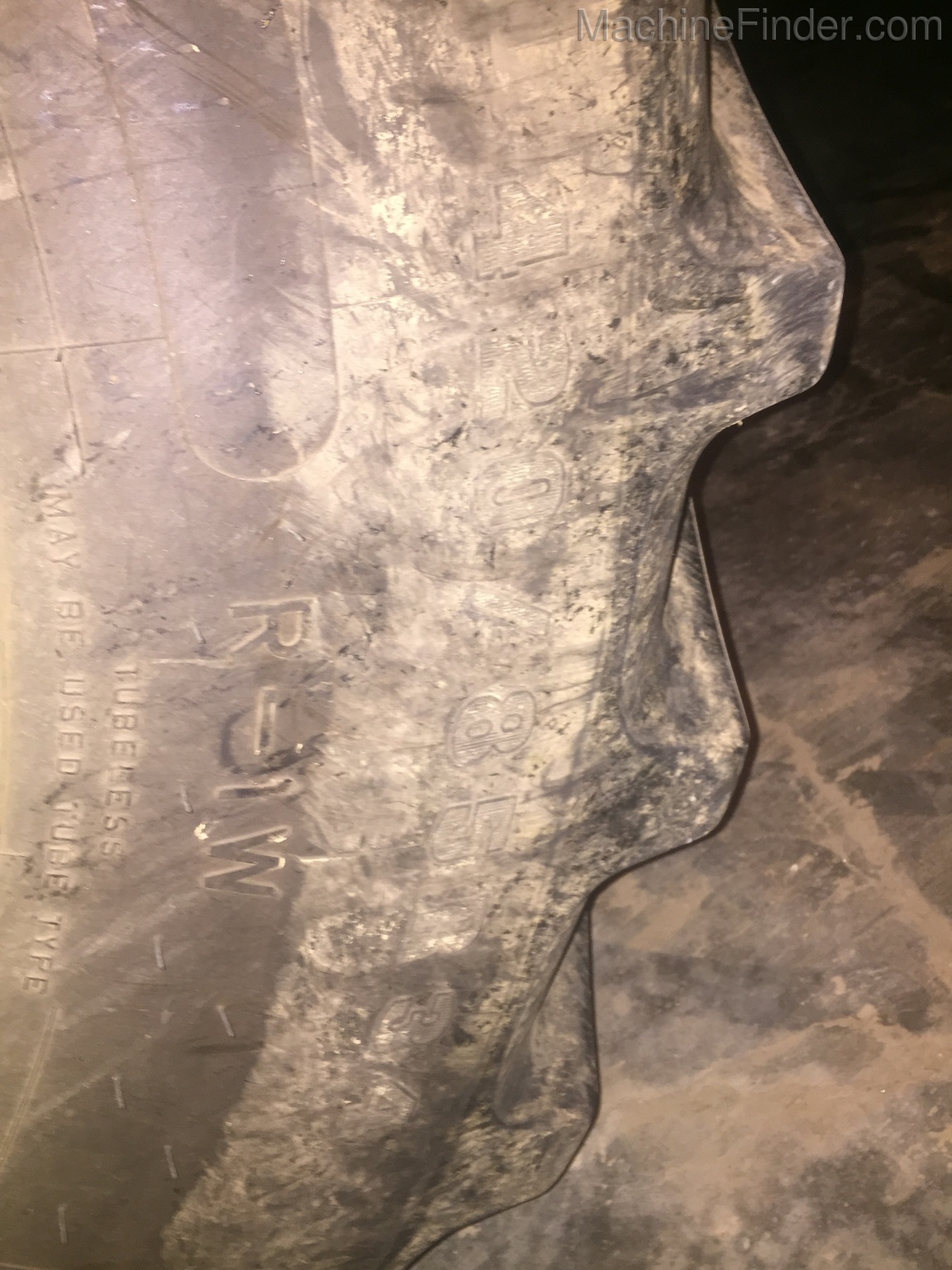 2016 John Deere 8370R Image 10