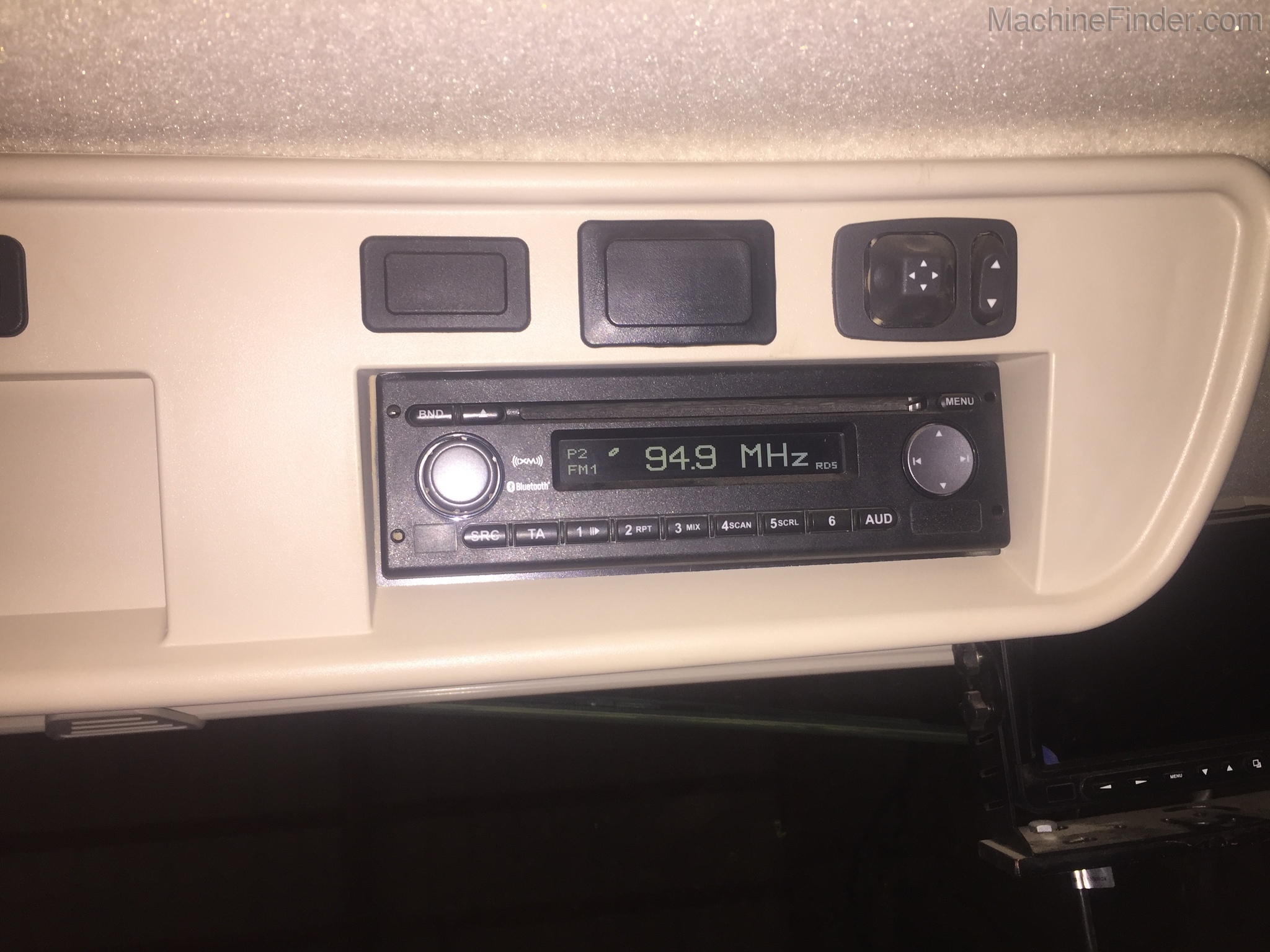 2016 John Deere 8370R Image 14