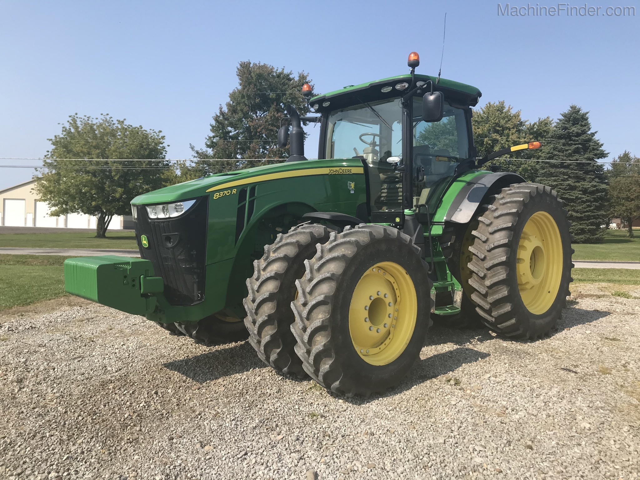 2016 John Deere 8370R Image 1