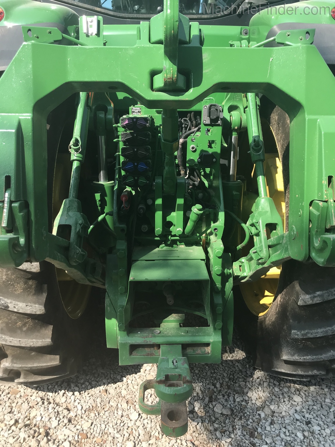 2016 John Deere 8370R Image 8