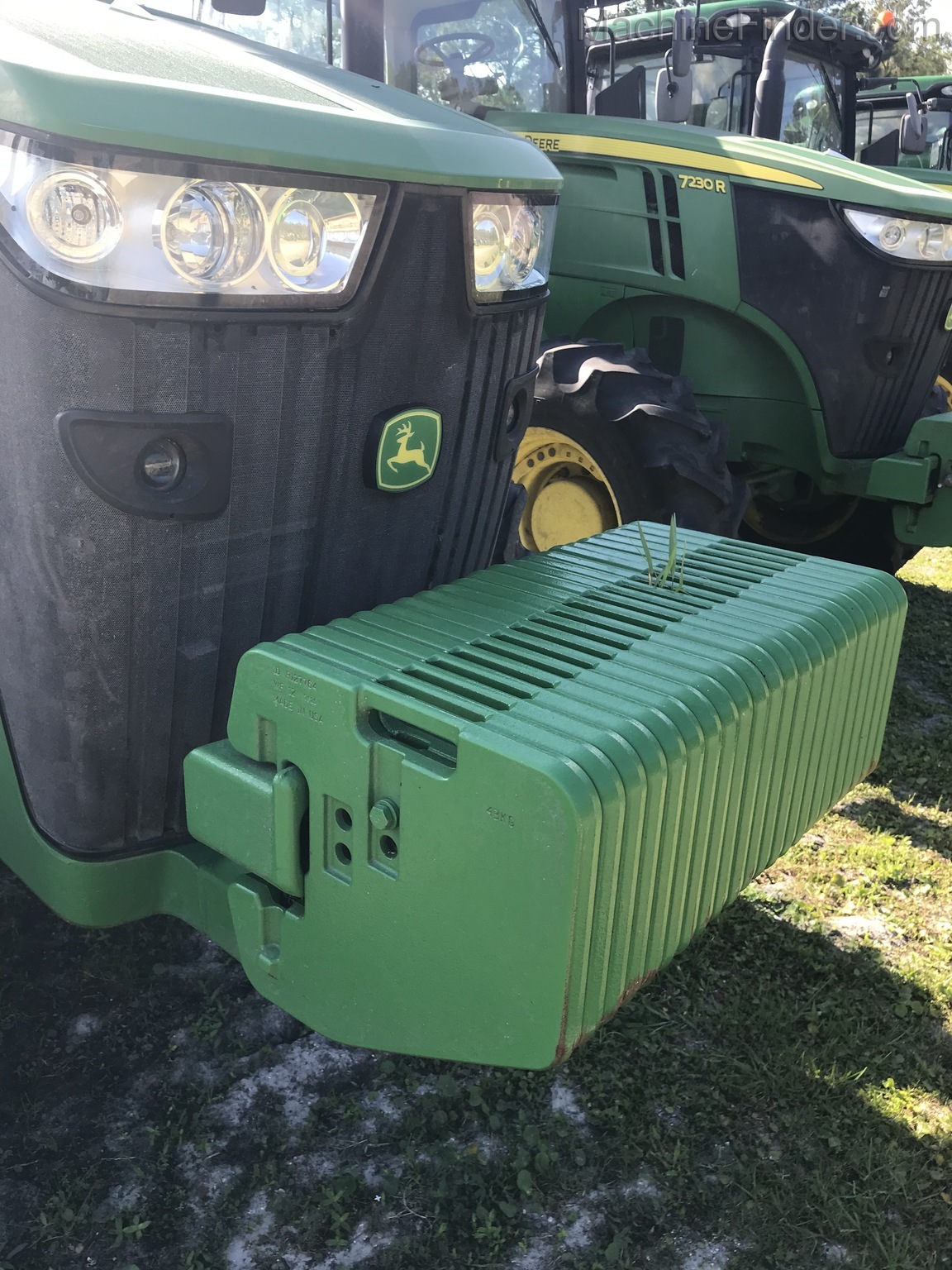 2017 John Deere 8270R Image 4