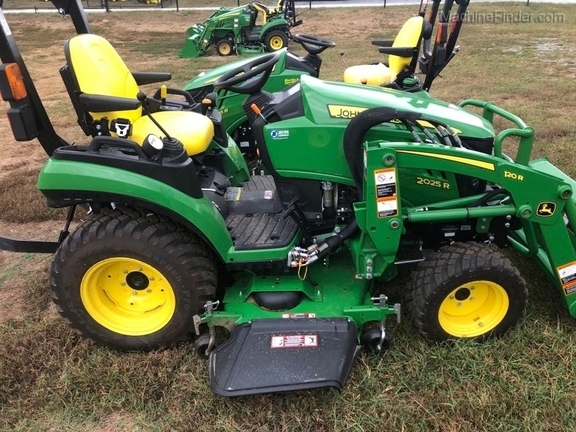 2017 John Deere 2025R - Compact Utility Tractors - Buchanan, VA