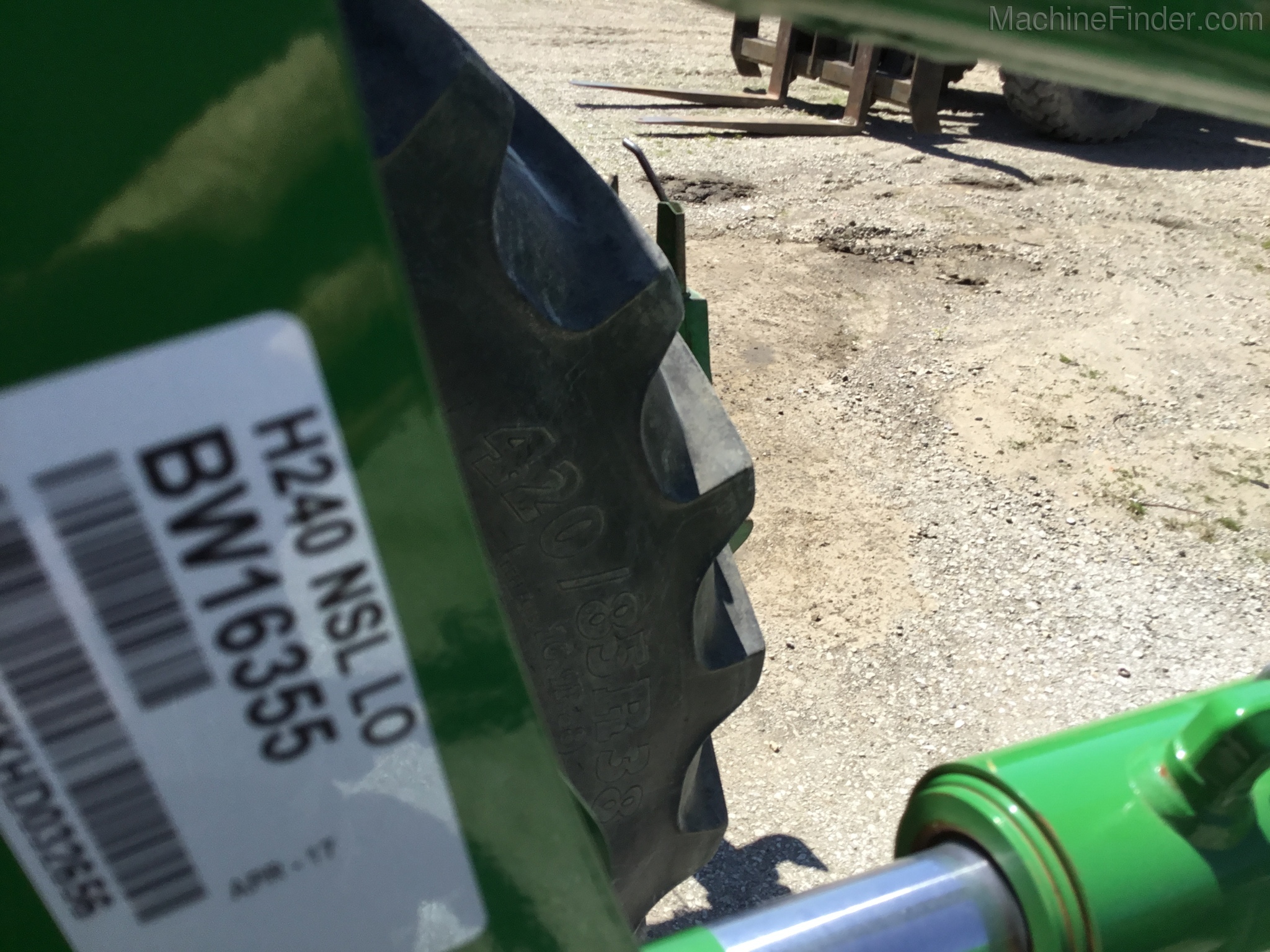 2019 John Deere 5090E Image 6