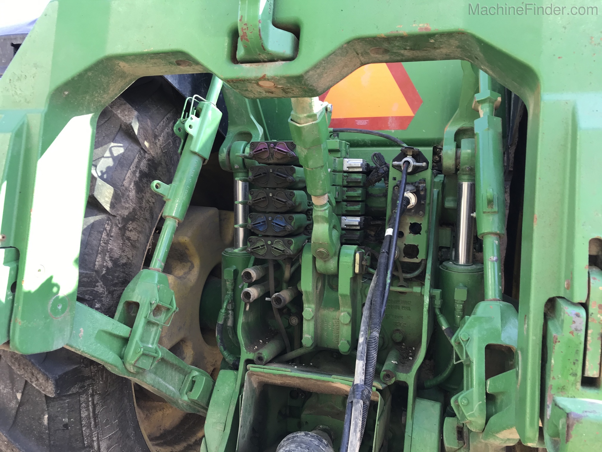 2012 John Deere 8360R Image 6