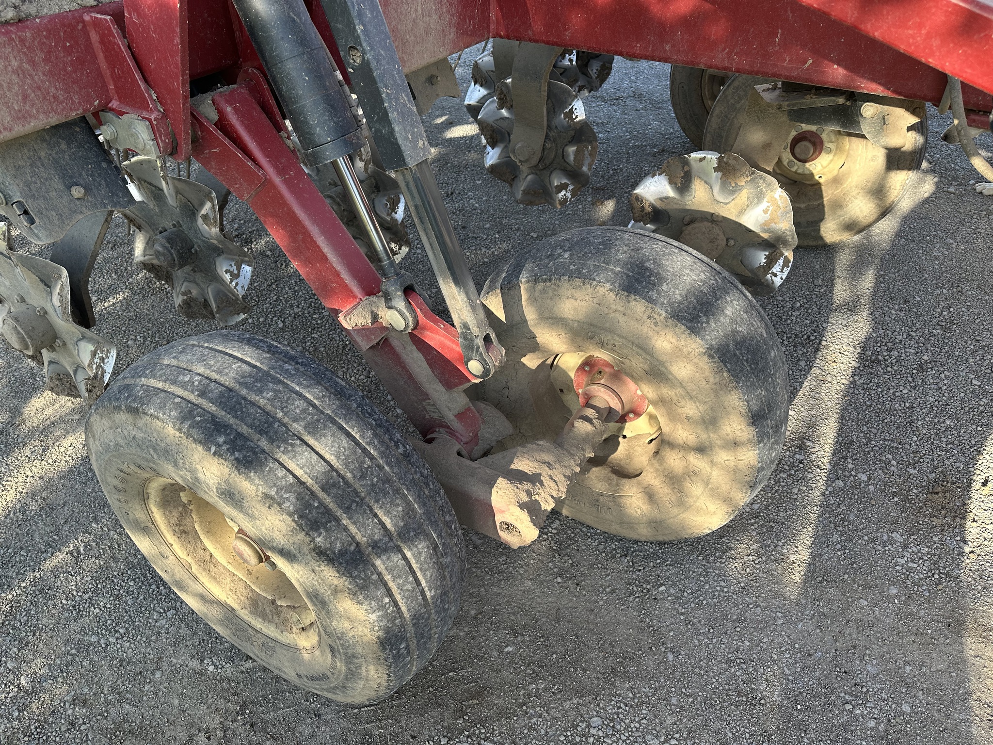 2012 Salford 570 Image 7