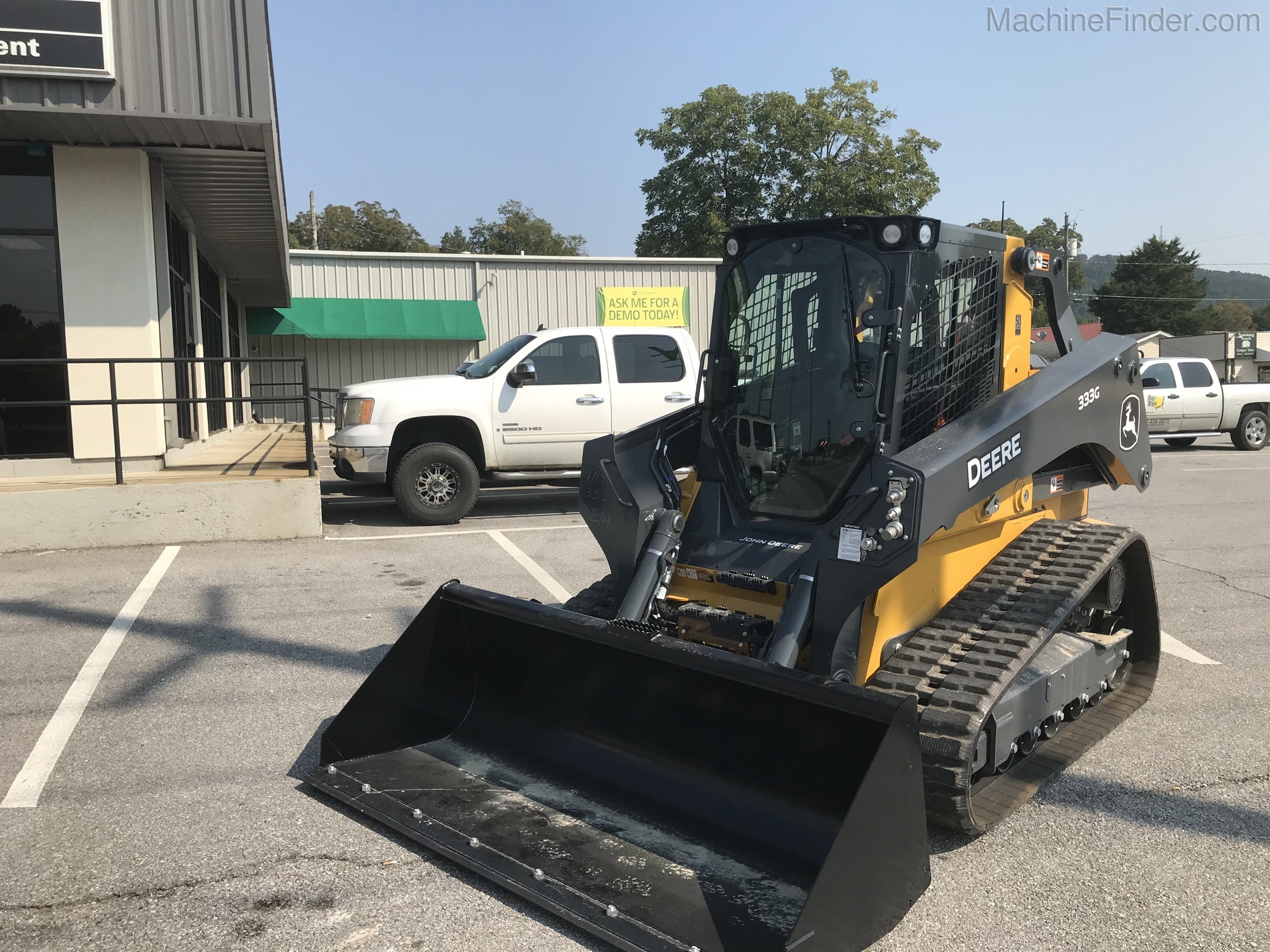 2020 John Deere 333G Image 2