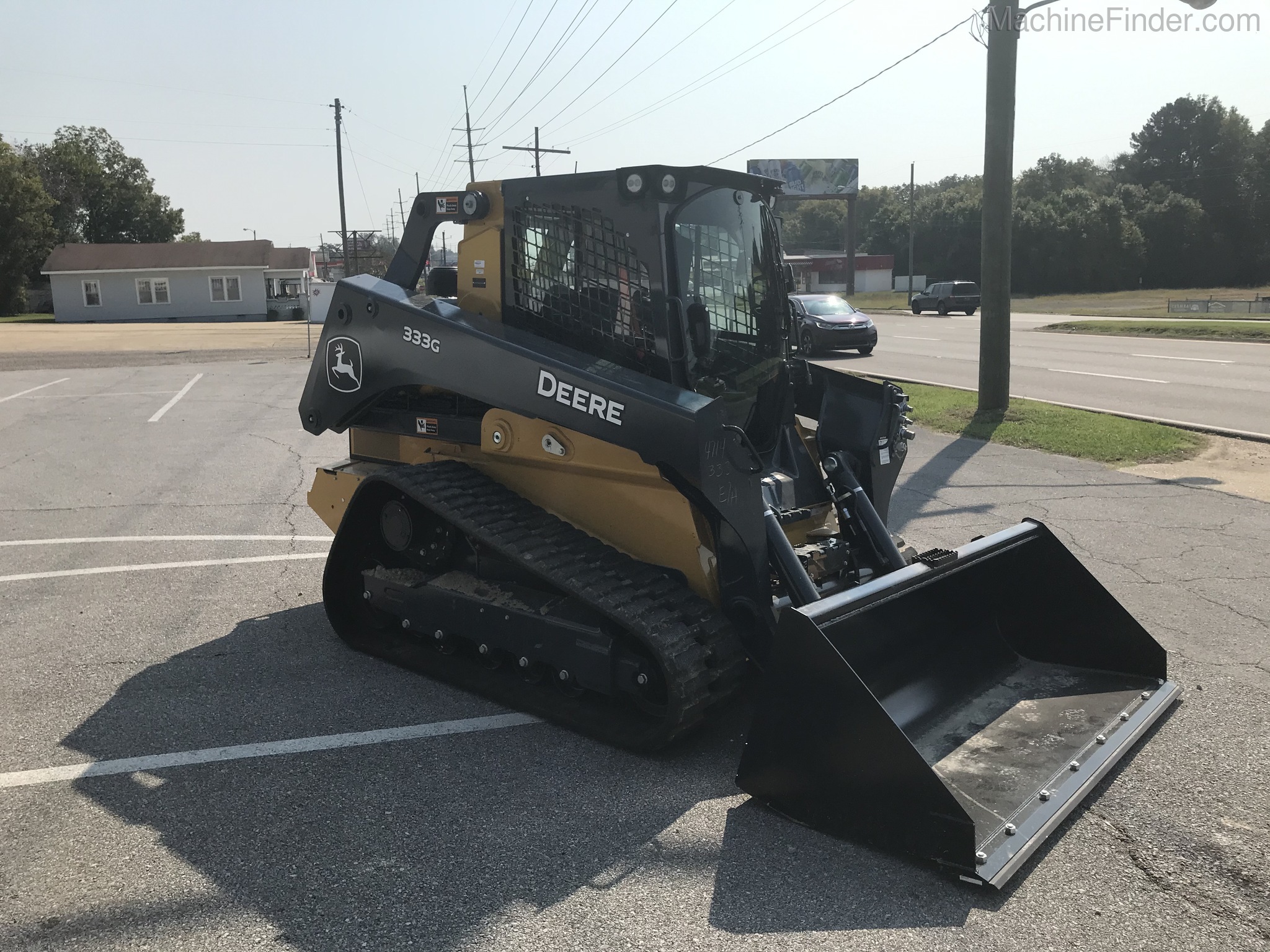 2020 John Deere 333G Image 3