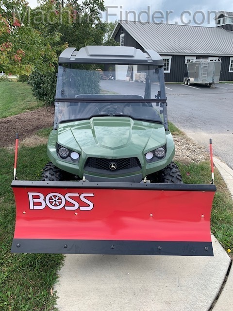 2020 John Deere XUV590M Image 2