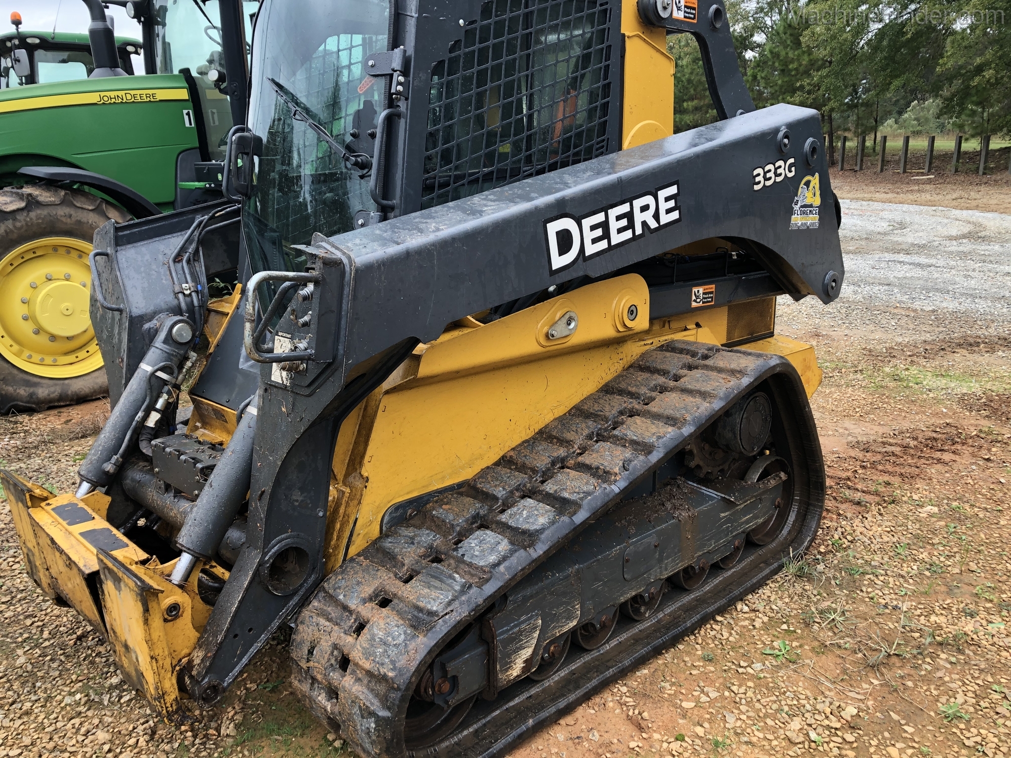 2019 John Deere 333G Image 1