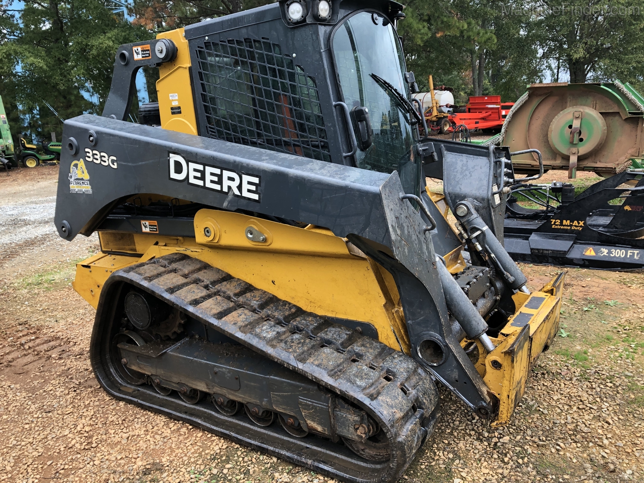 2019 John Deere 333G Image 4