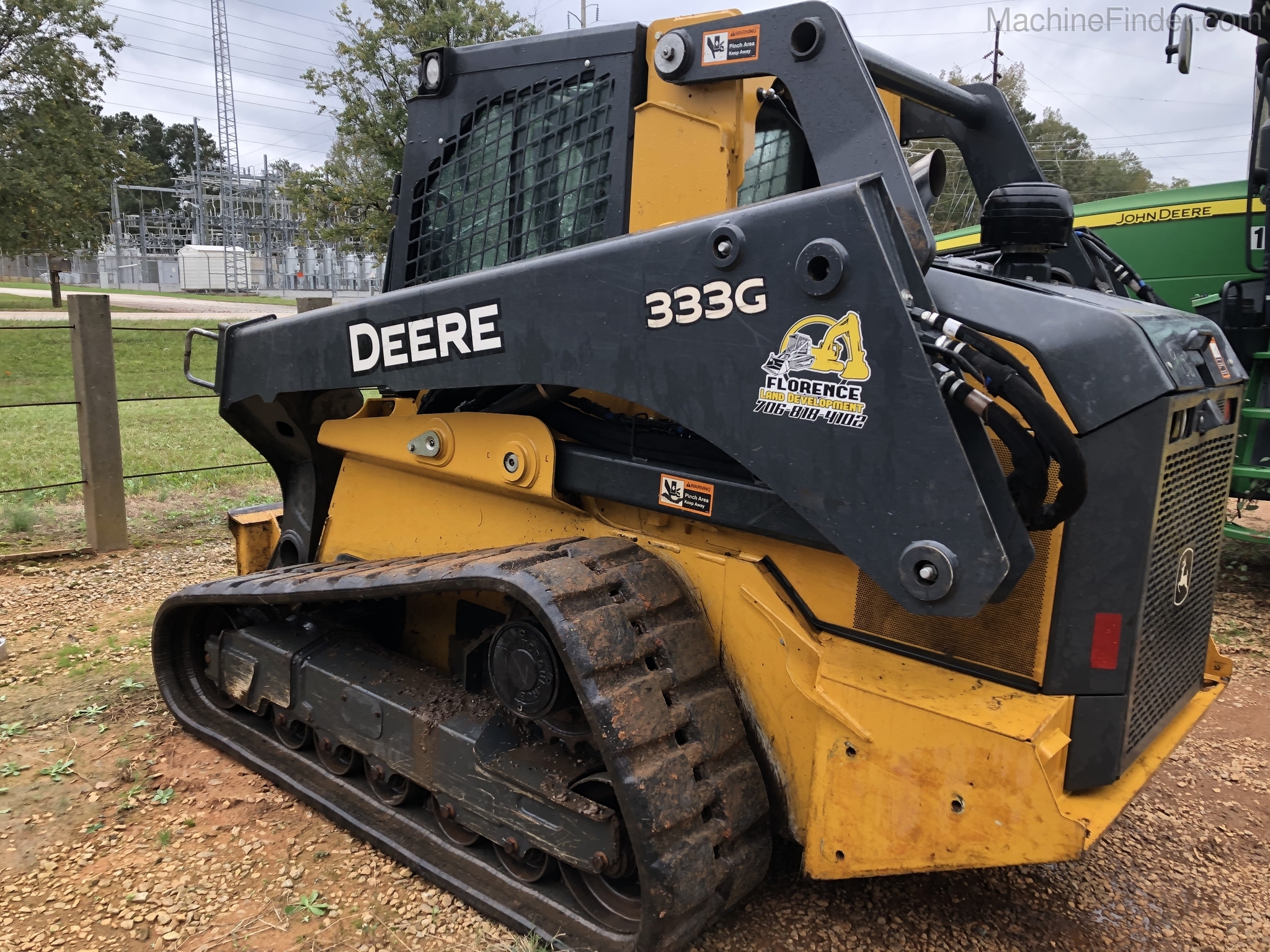 2019 John Deere 333G Image 5