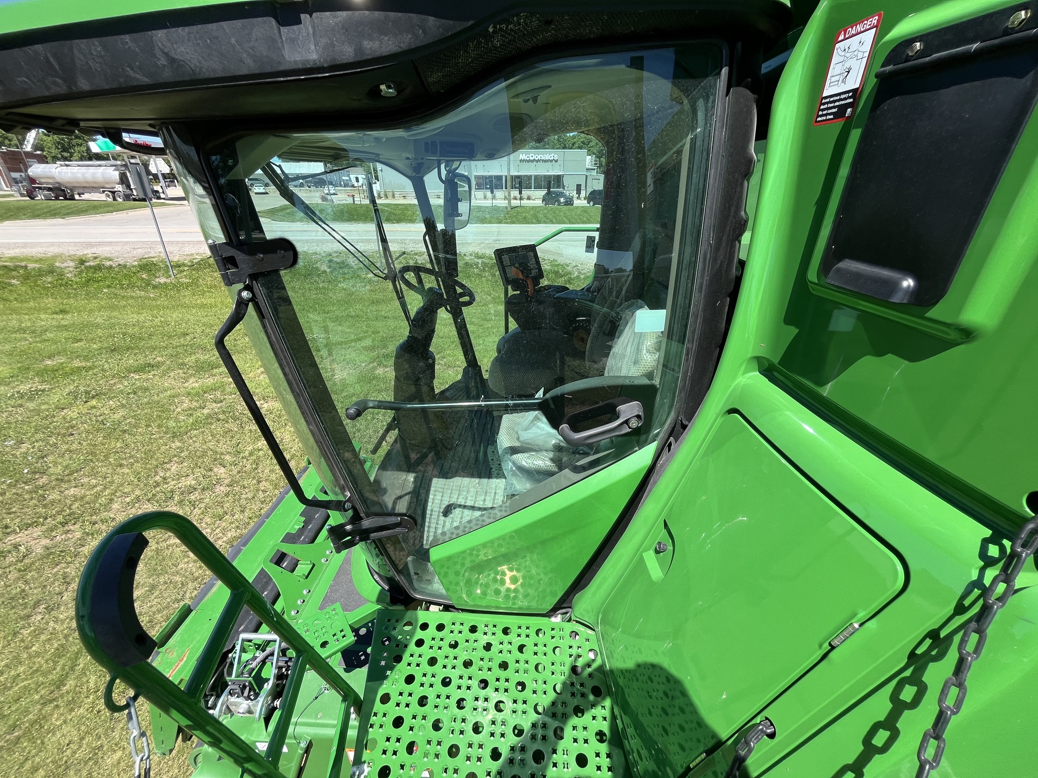  2022 John Deere S770 at Heritage Tractor in Seneca, KS