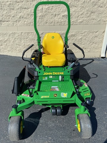 2023 John Deere Z720E Image 1