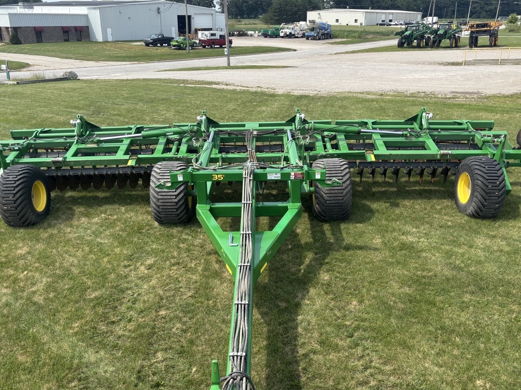 2022 John Deere 2680H Image 1