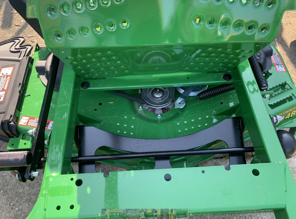 2025 John Deere Z720E Image 7