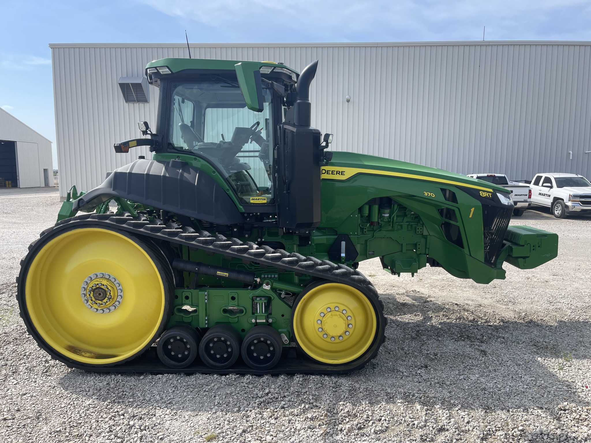  2023 John Deere 8RT 370 at Heritage Tractor in Kewanee, IL