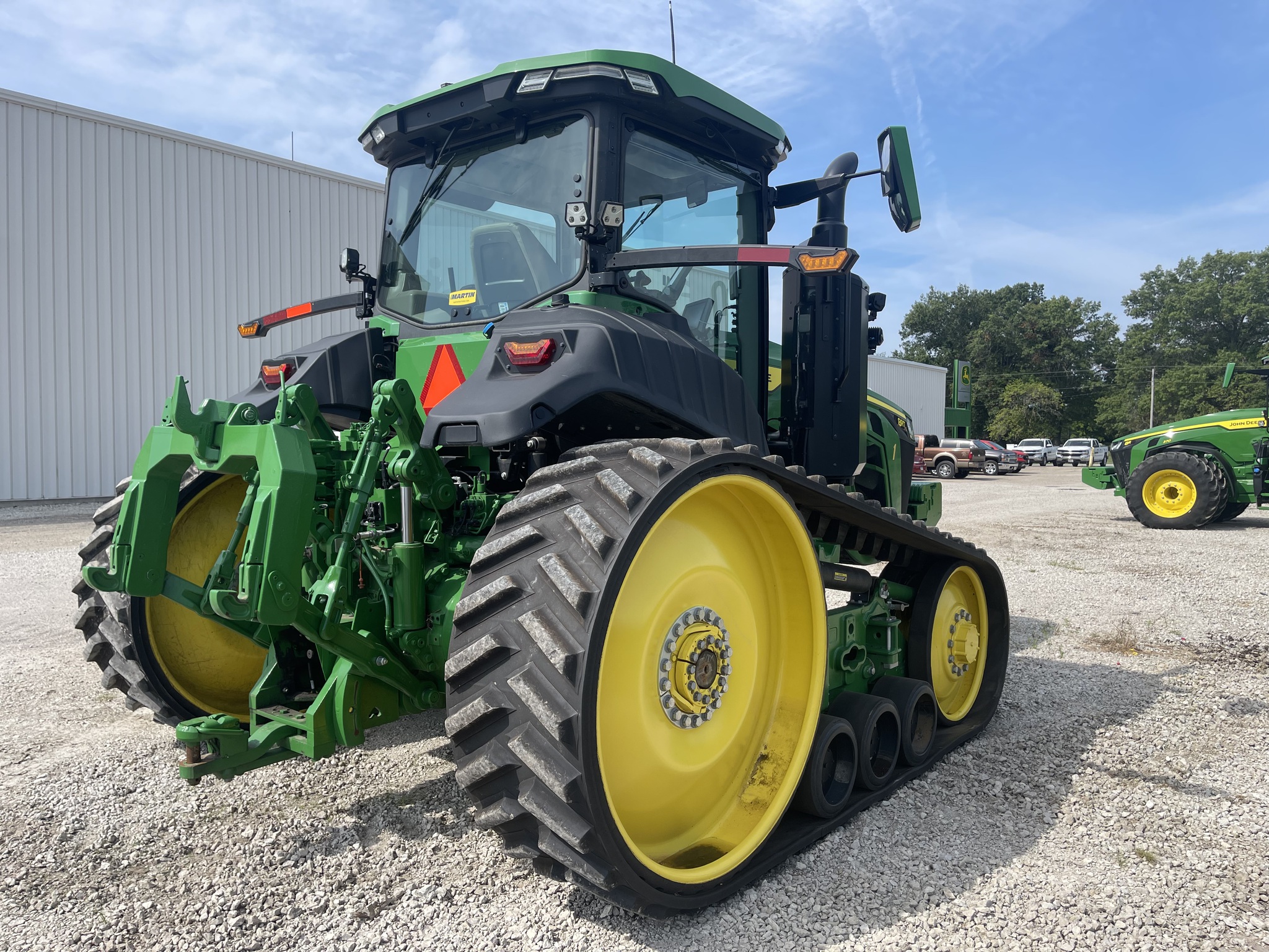  2023 John Deere 8RT 370 at Heritage Tractor in Kewanee, IL
