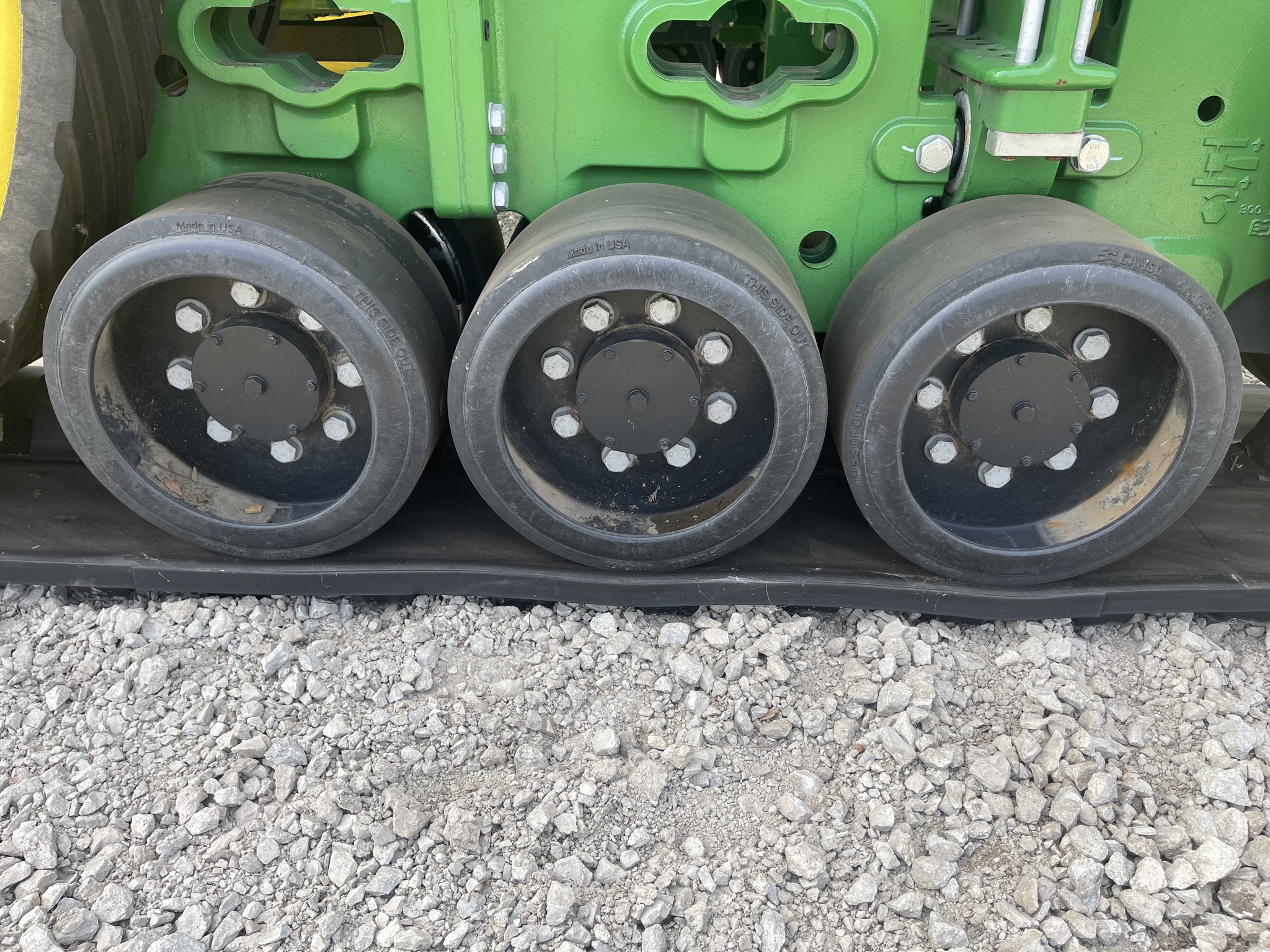  2023 John Deere 8RT 370 at Heritage Tractor in Kewanee, IL