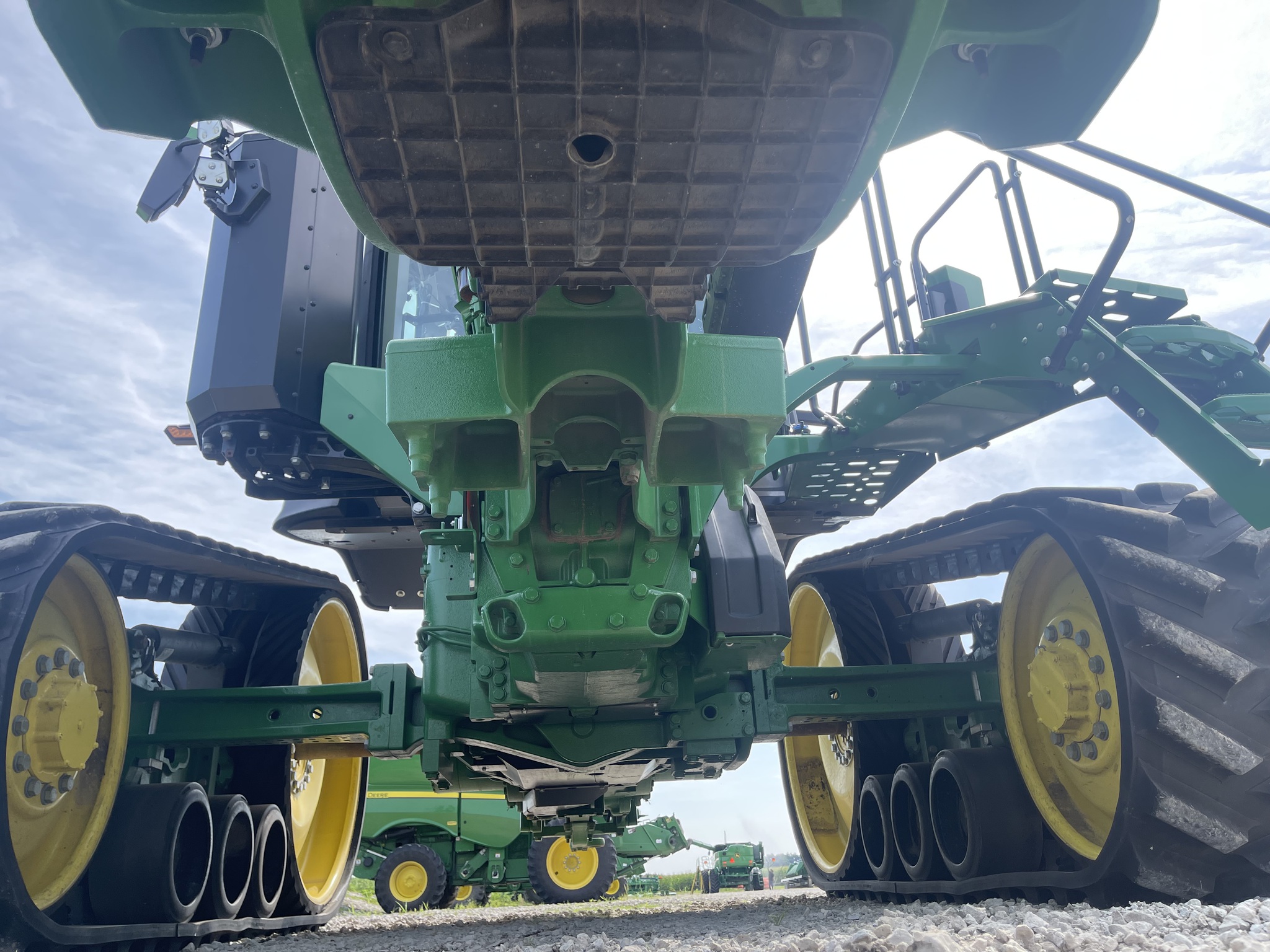  2023 John Deere 8RT 370 at Heritage Tractor in Kewanee, IL