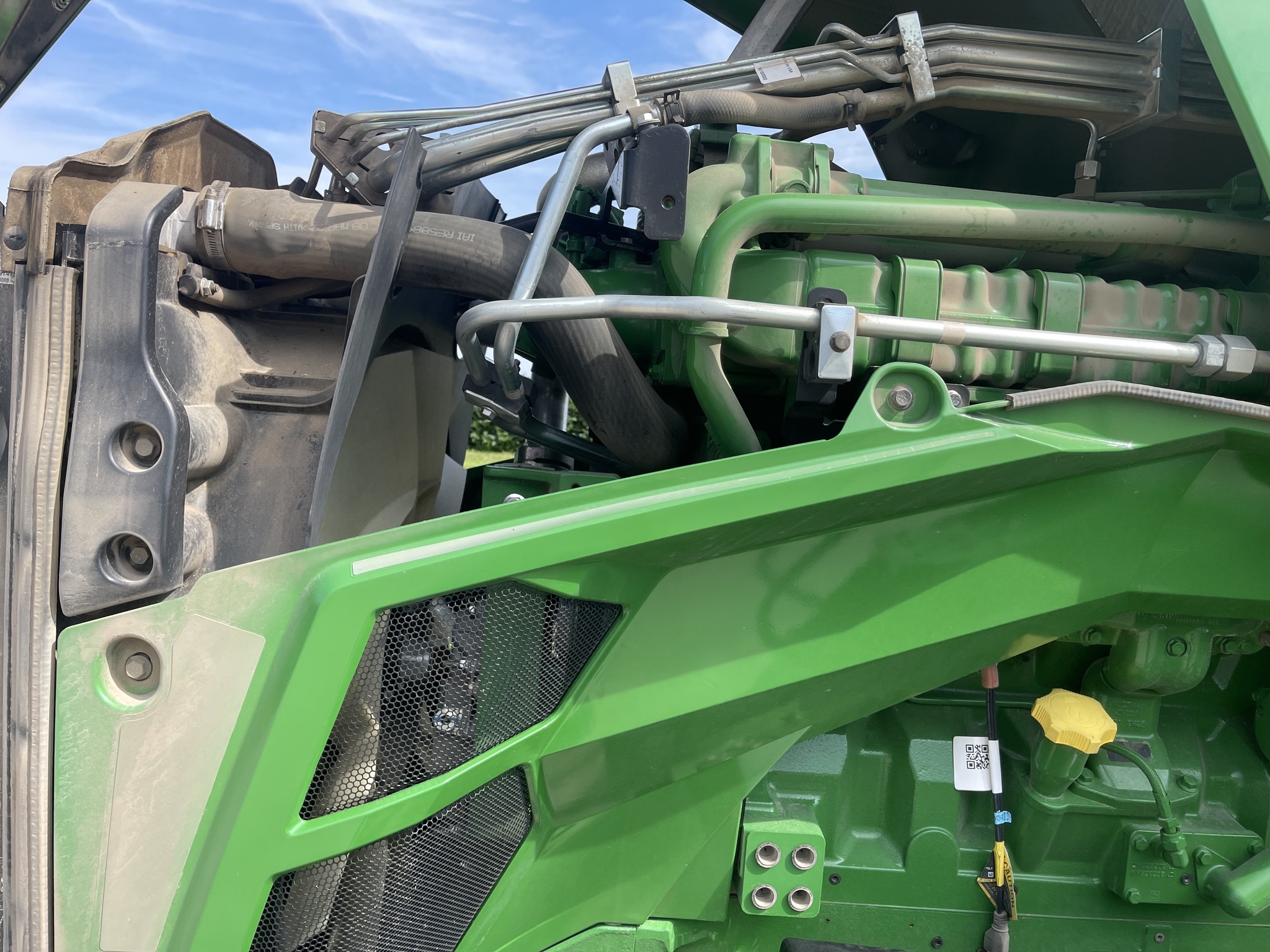  2023 John Deere 8RT 370 at Heritage Tractor in Kewanee, IL